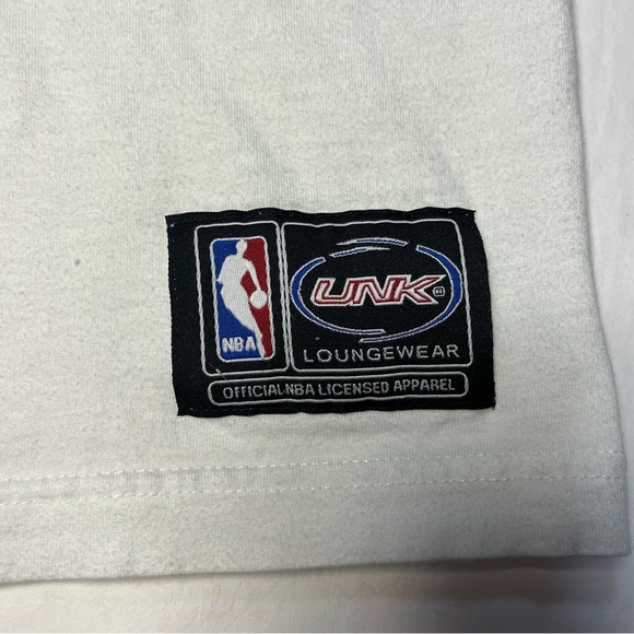 Vintage UNK NBA White T Shirt 90’s Michael Jordan Logo Men Size XL - Picture 6 of 9